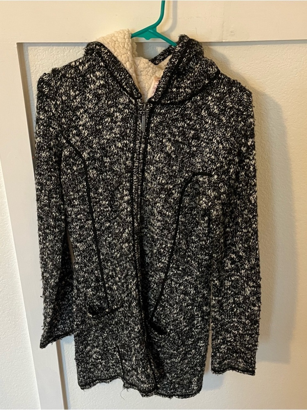 Soybu Women's Medium Sherpa lined Zip-up Hoody